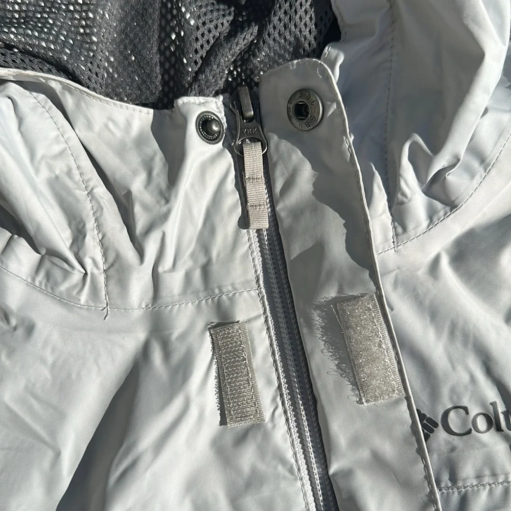 COLUMBIA Silver Gray Waterproof Hooded Jacket Kids M EUC - Picture 4 of 16